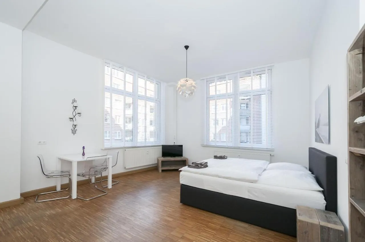 Appartements An Der Elbphilharmonie Contactless Check In Гамбург Апартаменты