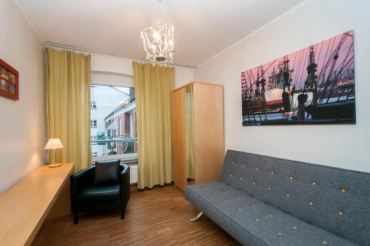 Appartements An Der Elbphilharmonie Contactless Check In Гамбург 0*,  Германия